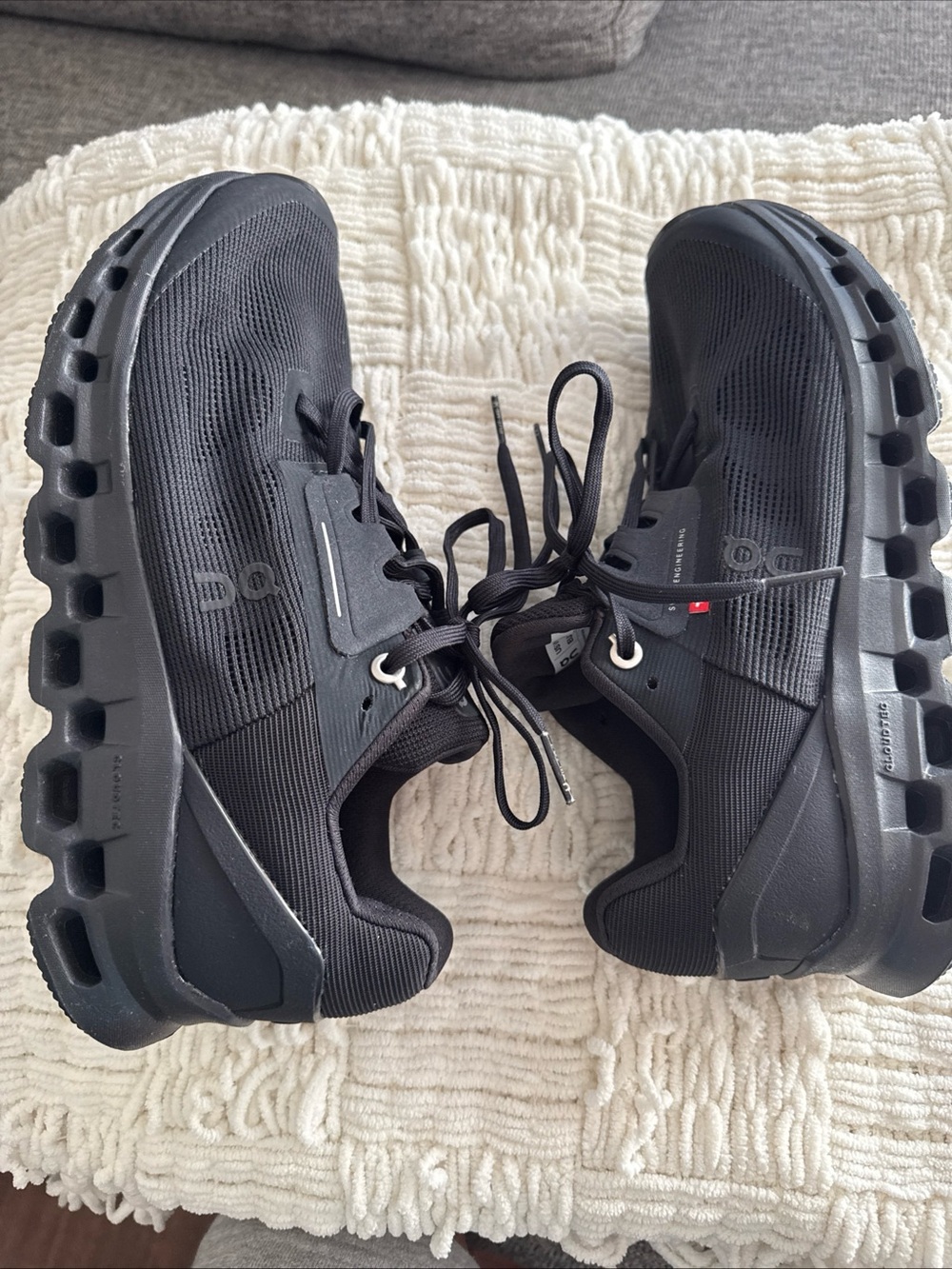 On Running women’s Black CloudTec Sneakers
